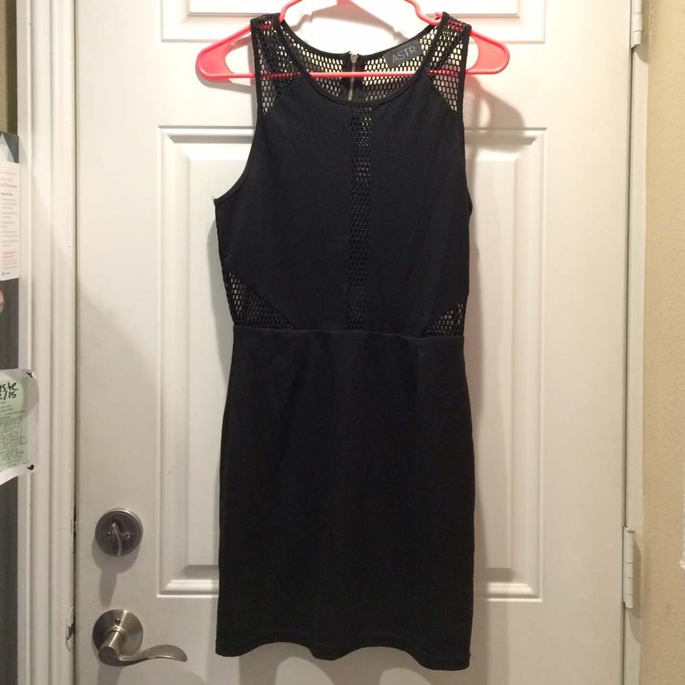 ☀️ LBD 👗❤🎉